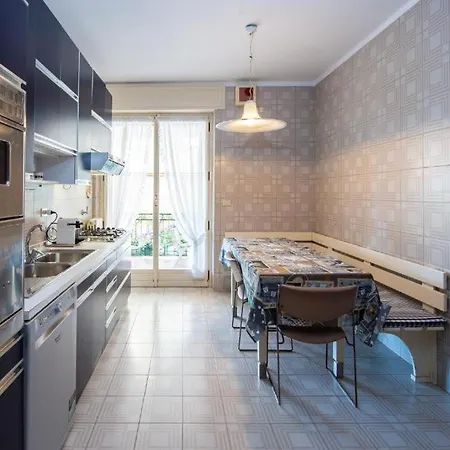 Apartmán Elegante Di 200 Mq Con Terrazzo