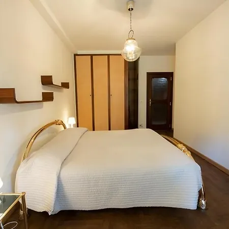 Elegante Di 200 Mq Con Terrazzo Apartmán